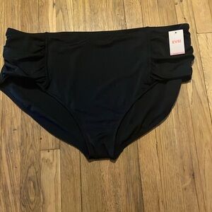 NWT EVRI Black Midrisw Bikini Size 4X
